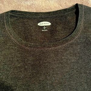 Old Navy Woman’s Henley long sleeve t-shirt. Size Small.
